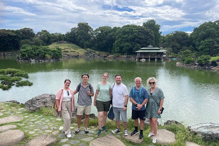 Tokyo 3-Hour Guided E-bike Cycling Tour of the City's Hidden Gems