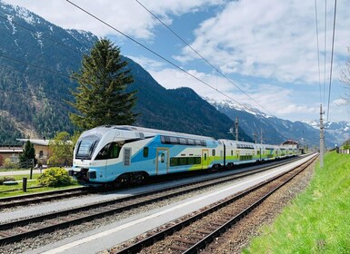 Visitez Innsbruck avec un train pratique de/vers Vienne