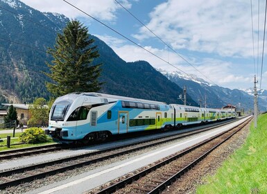 Visitez Innsbruck avec un train pratique de/vers Vienne