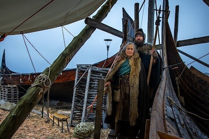 Camina con un vikingo: visita guiada en la ciudad más antigua de Noruega, T...