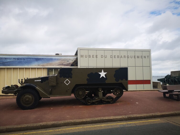 D-Day Unveiled: Museums & Mulberry Harbors Tour from Bayeux