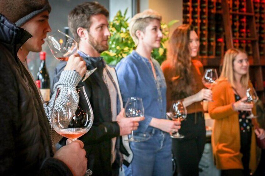 Meet other wine-lovers on the tour and share a glass together. 