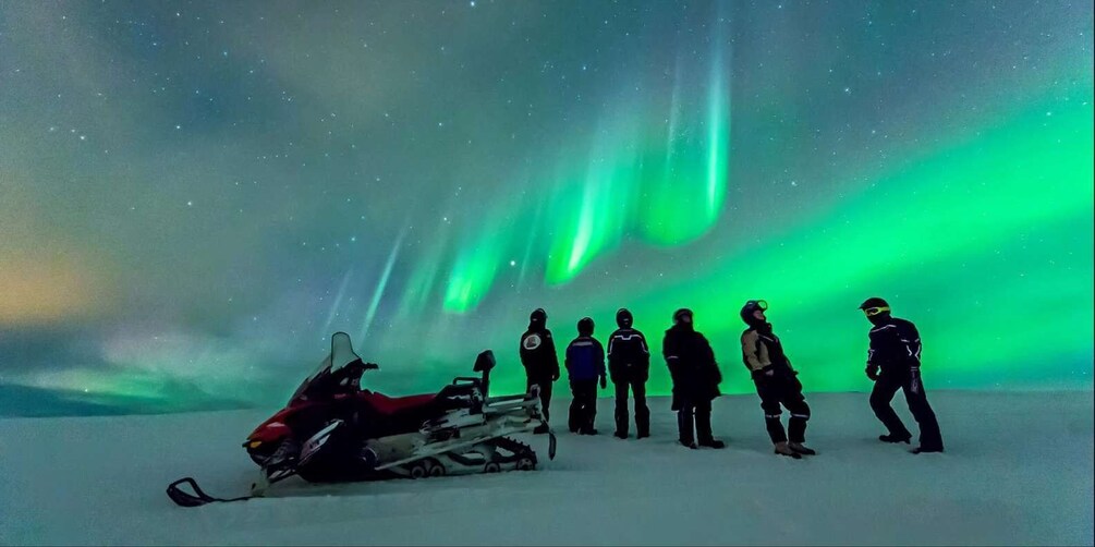 Levi: Northern Lights Snowmobile Safari and Campfire Picnic