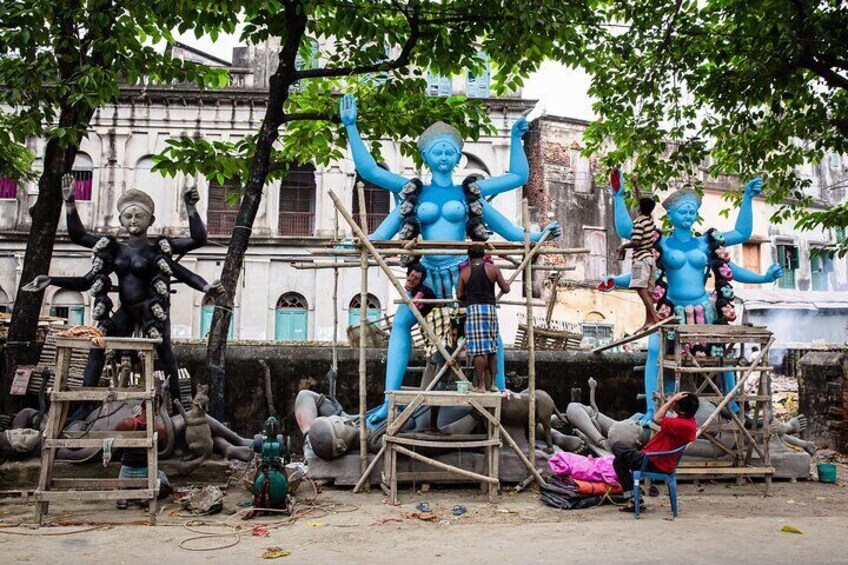 Huge idols of Kali being made ahead of Kali Puja!