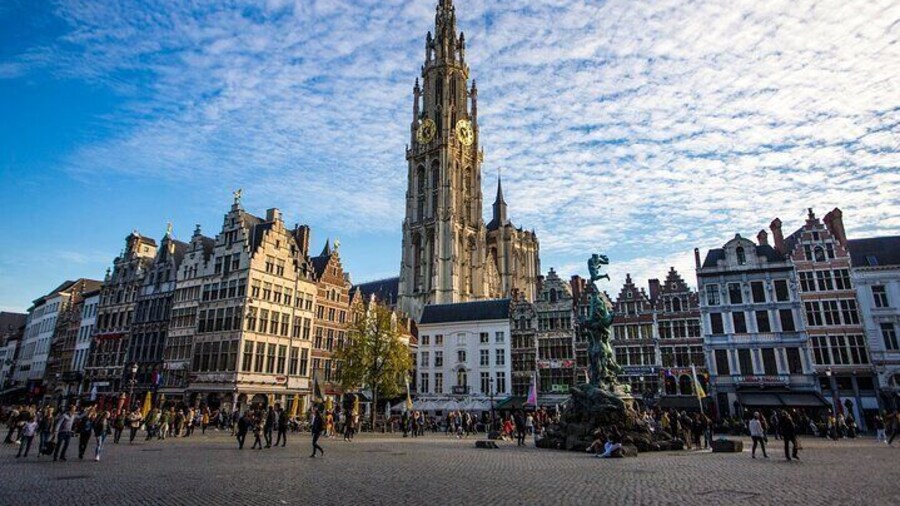 Bring the Lost Boy Home in Antwerp: Self Guided Tour & Game