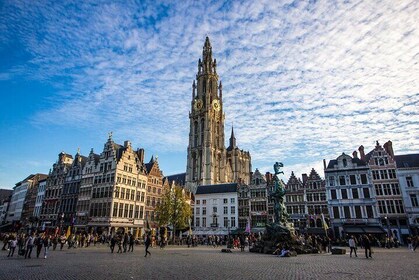 Antwerp: Help the Lost Boy – Self-Guided Mystery Walk