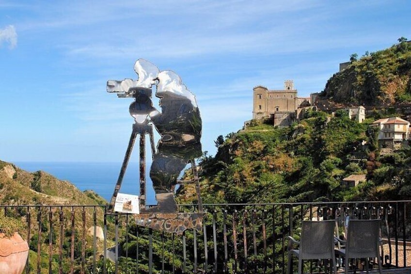 Steel statue dedicated to director Francis Ford Coppola