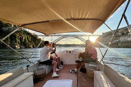 Porto: Boat trip along the Douro River 6 Bridges