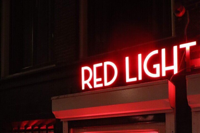 Private coffeeshop & red light district tour