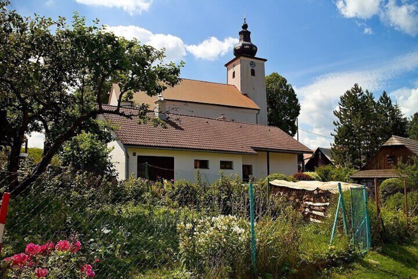 Private Tour from Bratislava Cicmany with Thermal Bath