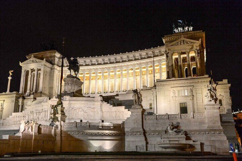 Rome Evening Tour with Private Driver and guide with Dinner