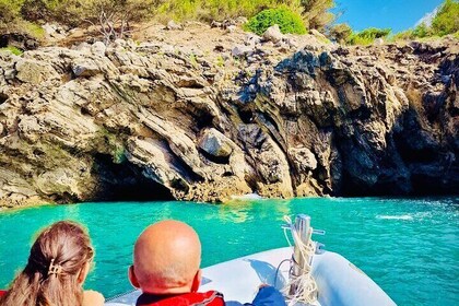 Private Full Day Arrábida/Sesimbra with included Boat Tour-Lisbon