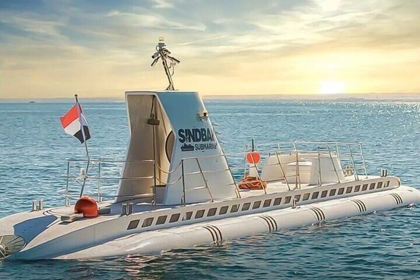 2 Hours Shared Sindbad Submarine in Hurghada