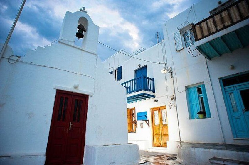 Mykonos old Town streets