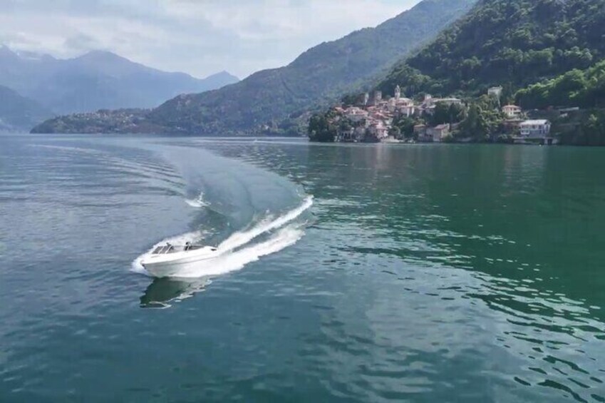 4H Private Boat Tour Lake Como Luxury Experience