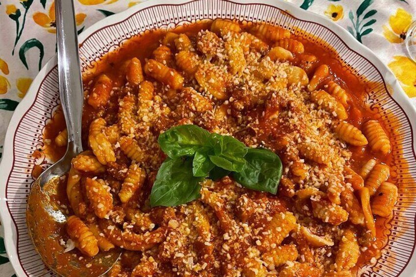 Cavatelli fresh pasta with sausage ragout