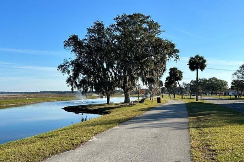 One of many miles of multi-use trails around the Kissimmee lakefront.