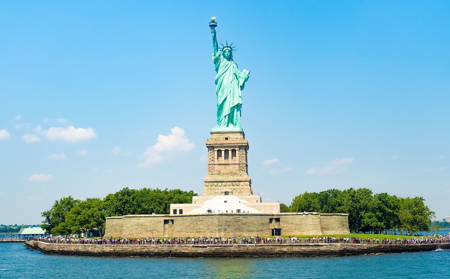 Statue of Liberty & Ellis Island Tour with Pedestal Access