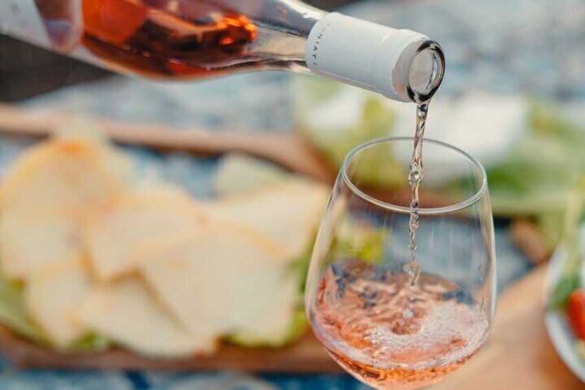 Morigine Wine Lovers-Aperitif in the Vineyard at Sunset