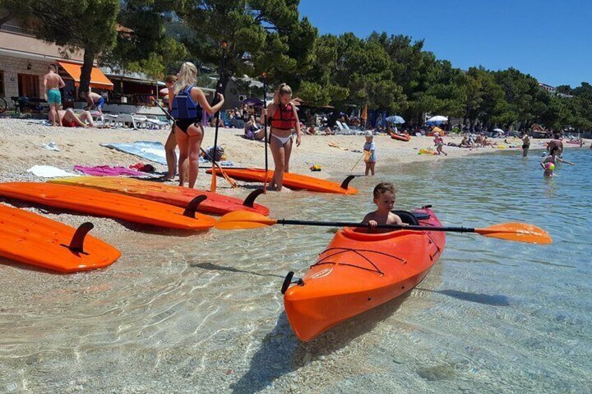 Family kayaking tour Makarska