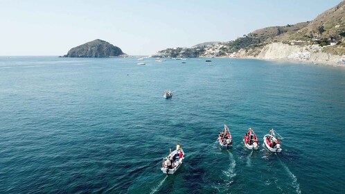 Ischia: Sant'Angelo e Maronti mit Transfers von Neapel