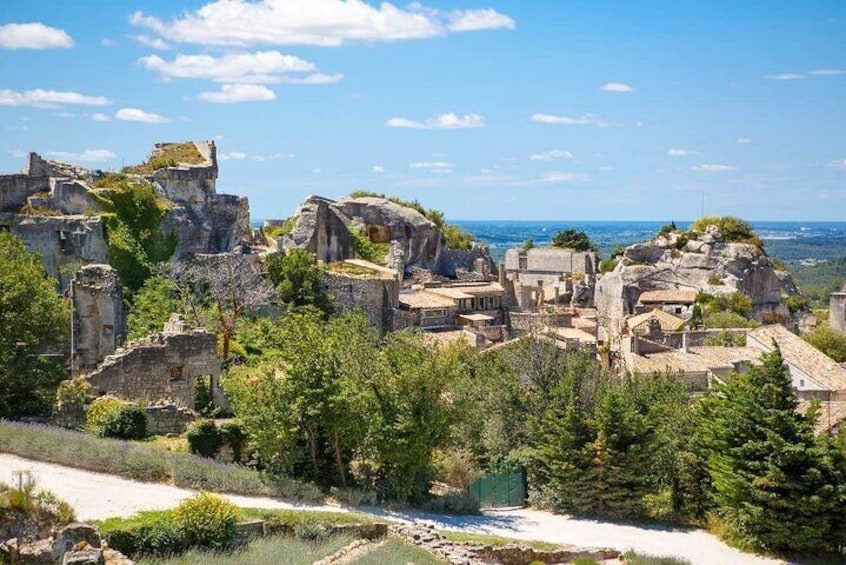 Excursion into the Alpilles and the Roman Aqueduc 