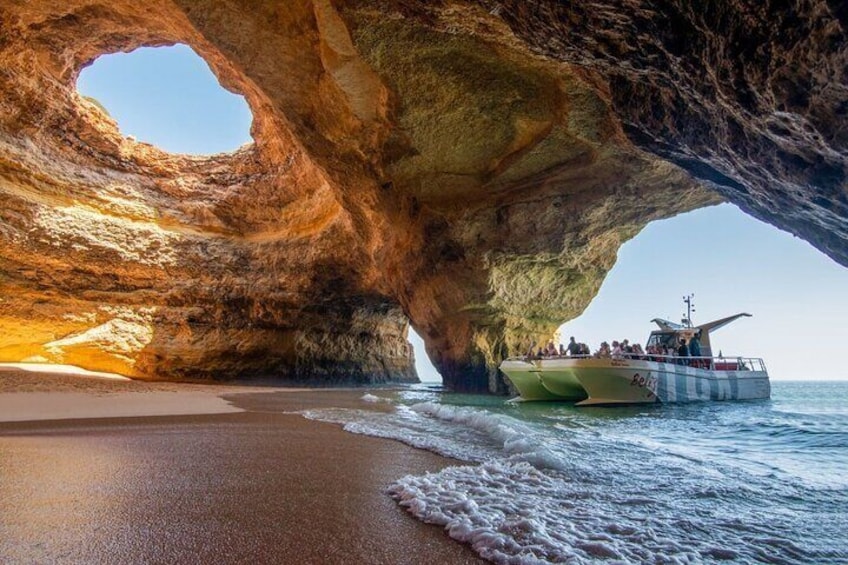 Private Tour from Lisbon to Algarve and Benagil Cave