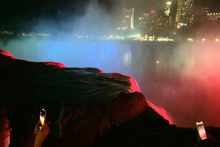 Sunset Tour of Niagara Falls State Park with Firework Spectacular