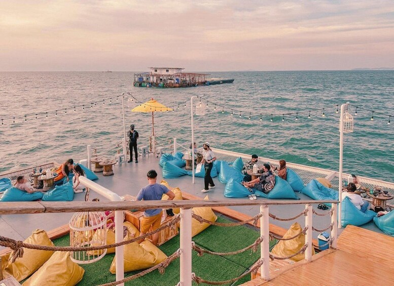 Picture 3 for Activity Pattaya City: Tappia Floating Cafe Pattaya Transfer & Drink