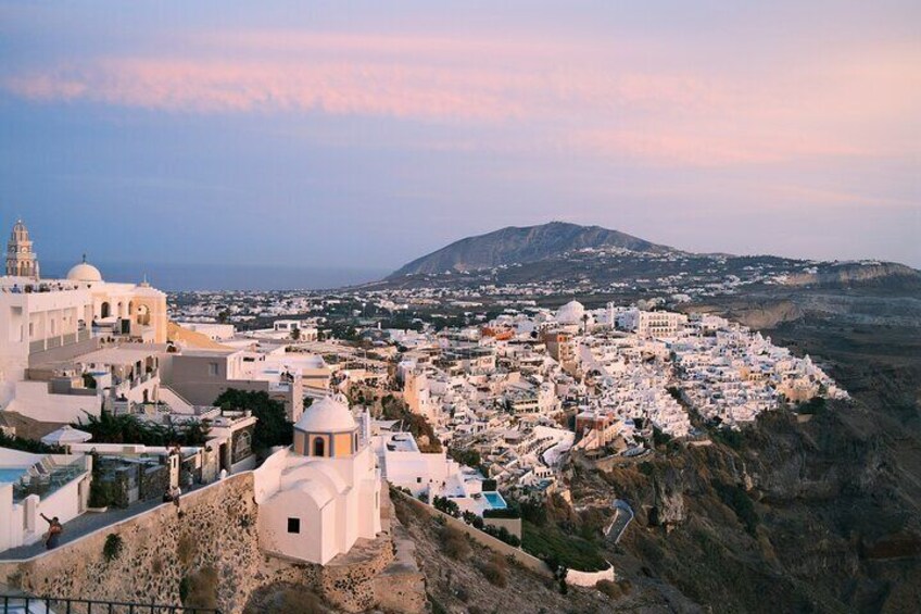 Discovering Santorini in A 3 Hour Highlights Tour