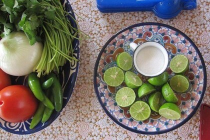 Private Market Tour and Authentic Mexican Cooking Class with Fer