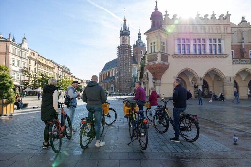 Discover Krakow by bike with a Dutch guide