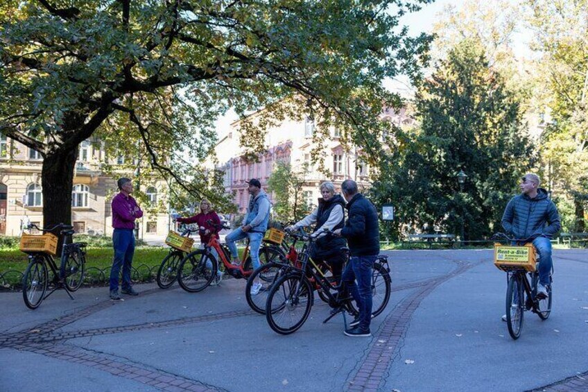 Discover Krakow by bike with a Dutch guide