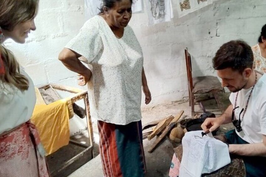 Private Batik Making Experience in Kandy