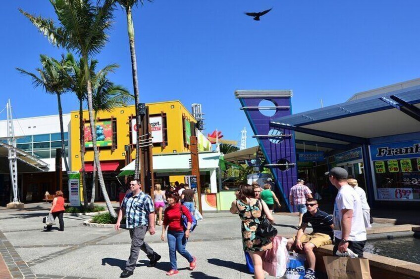 Private Shopping Tour from Brisbane City to Harbour Town Outlets