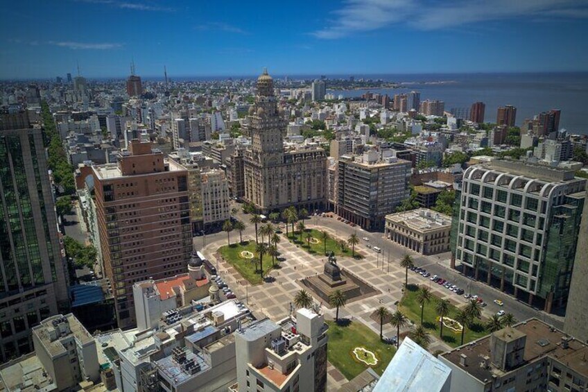 Private Tour Half-day Regular City at Montevideo