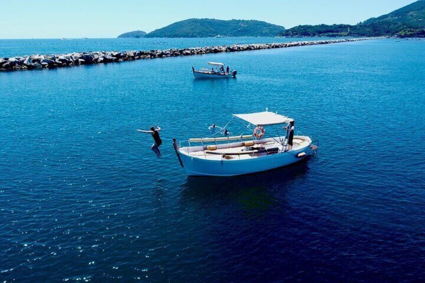 3 Hour One-Way Sunset Boat Tour from Monterosso to La Spezia