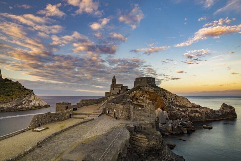 3 Hour One-Way Sunset Boat Tour from Monterosso to La Spezia