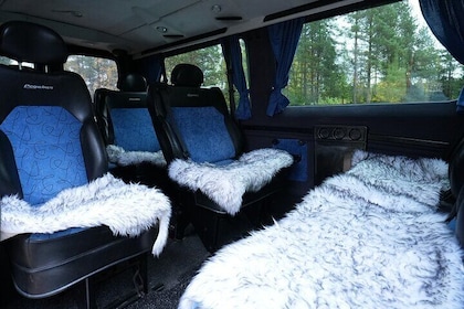 ロヴァニエミ VIPバンで無制限レンジオーロラ狩り