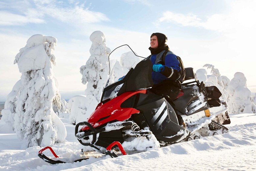 From Rovaniemi: 2-Hour Snowmobile Safari