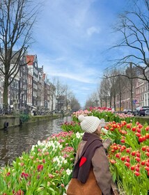 Amsterdam: Premium Tulip Boat Canal Tour