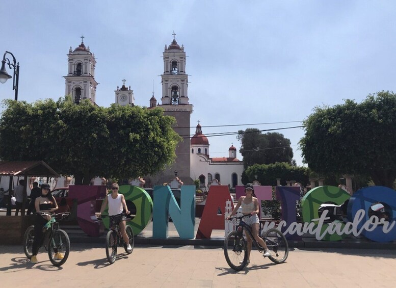 Picture 3 for Activity Metepec: Magic Town Bike Tour + Thousand Waterfalls