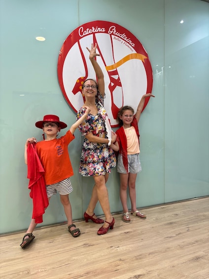 Picture 13 for Activity 45 minutes flamenco dance class for family in Málaga