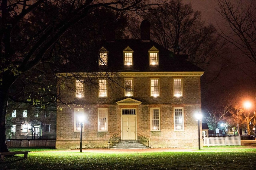 Picture 6 for Activity Colonial Williamsburg: Dead of Night Ghost Hunt