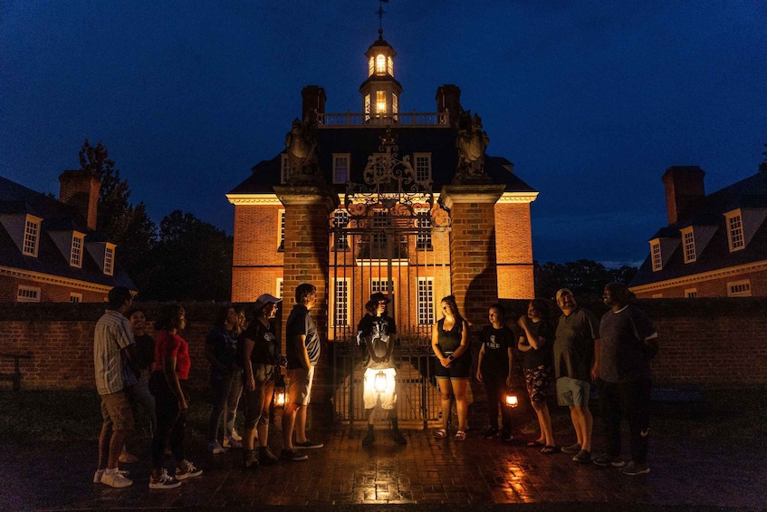 Picture 9 for Activity Colonial Williamsburg: Dead of Night Ghost Hunt