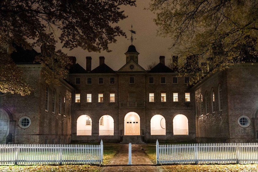 Picture 2 for Activity Colonial Williamsburg: Dead of Night Ghost Hunt