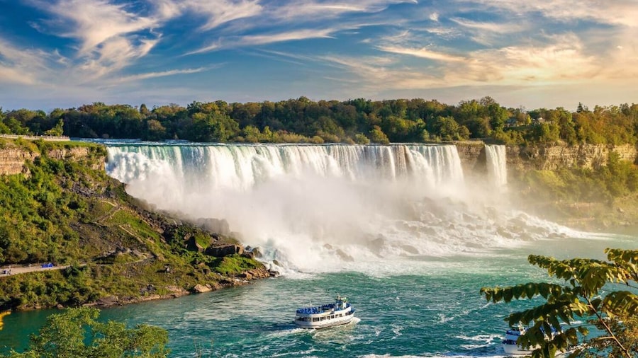 Niagara Falls Self-Guided Drive from Canada