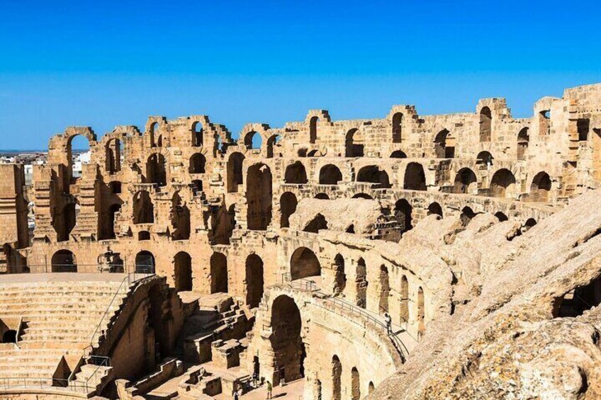 4 Hour Shared Tour in El Jem Colosseum