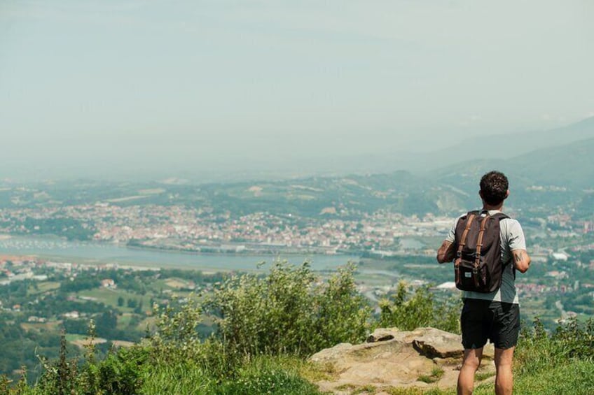 Small Group Basque Gastronomic Society Dinner & Hondarribia Visit