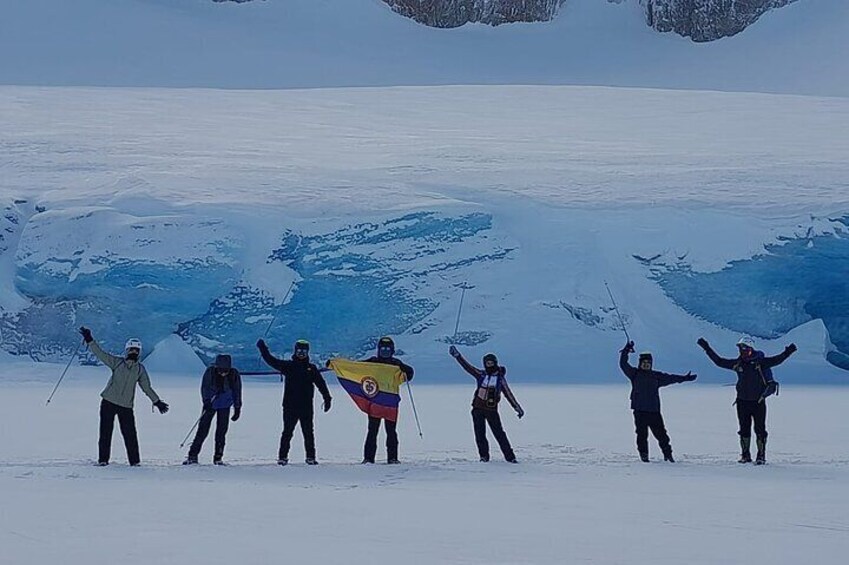 Trekking to Ojo del Albino Glacier